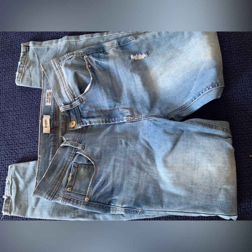 Kensie Distressed Light Blue Skinny Jeans